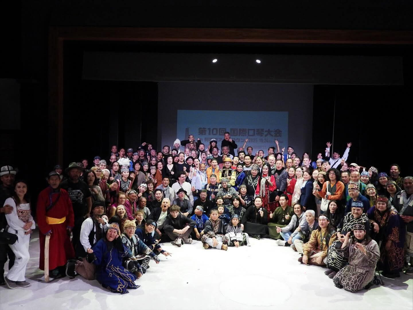 ОЛОН УЛСЫН ХЭЛ ХУУРЧДЫН X ИХ НААДАМД МОНГОЛЫН ХЭЛ ХУУРЧИД АМЖИЛТТАЙ ОРОЛЦЛОО